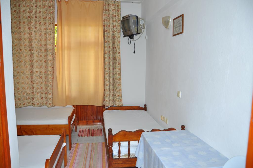 Keramos Pansiyon Finike Cameră foto
